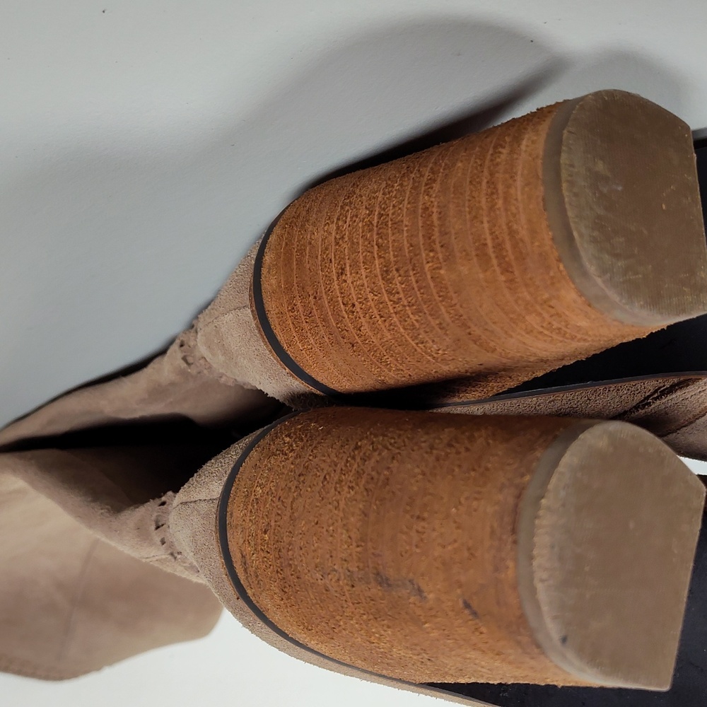Vince Camuto Madolee tan suede over the knee heeled boots 8.5 - Picture 13 of 16